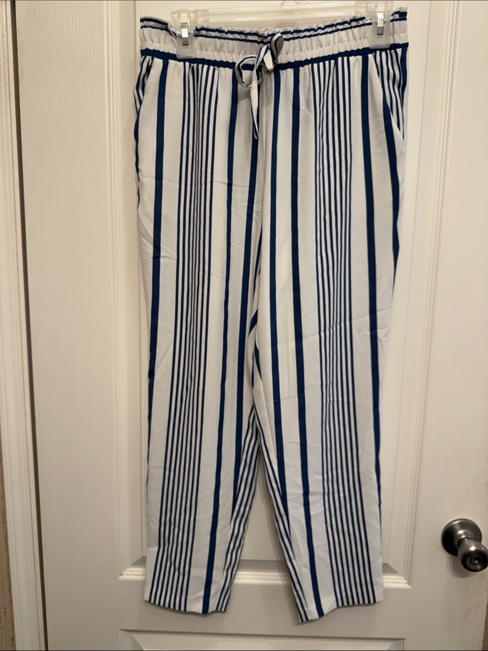Striped Straight-Leg Drawstring Pants - White & Navy